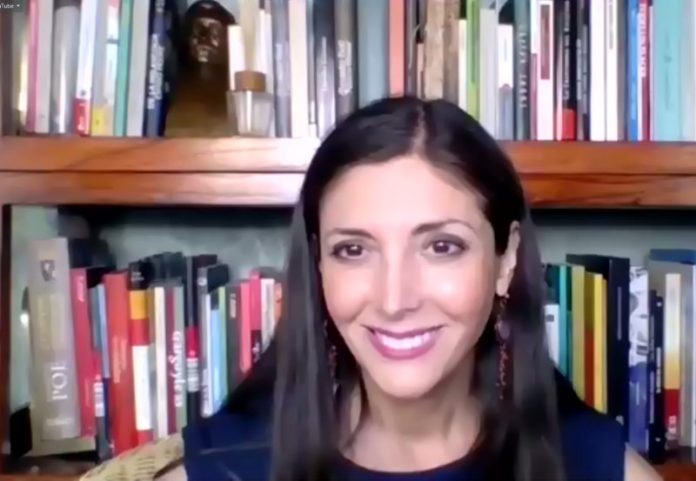 Espido Freire cautiva a los alumnos del Curso de Creación Literaria Espacio 17 Musas