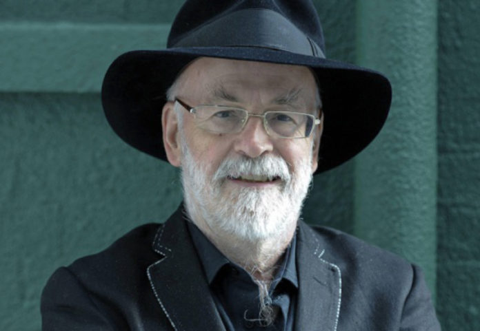 Terry Pratchett, interculturalidad, gnomos y una nave espacial