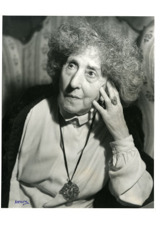 Concha Espina por Nicolás Müller, 1950