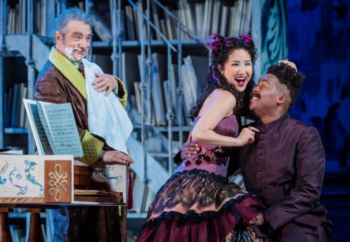 Hera Hyesang Park como Rosina. Il barbiere di Siviglia, opera de G.Rossini, Festival de Glyndebourne, 2019.