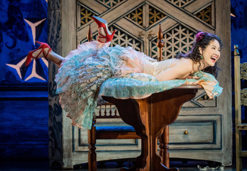 Hera Hyesang Park como Rosina. Il barbiere di Siviglia, opera de G.Rossini, Festival de Glyndebourne, 2019.