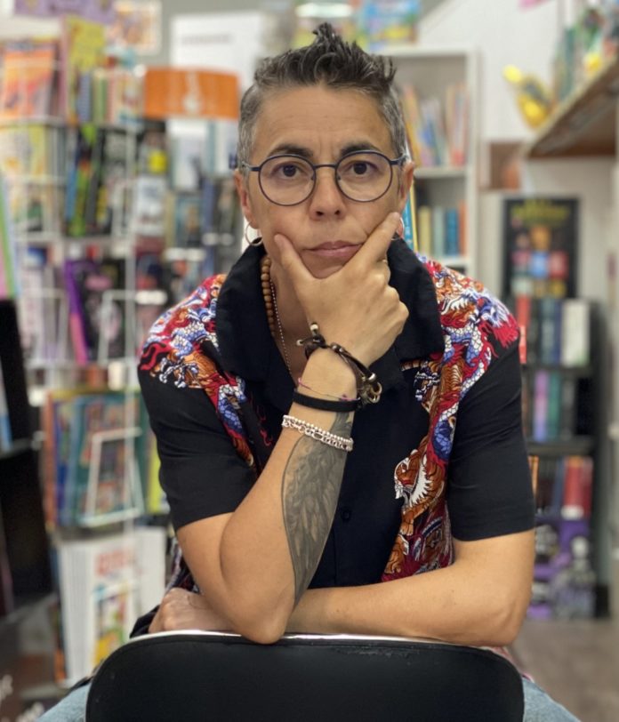 Autora de Los Caballeros las prefieren rubias