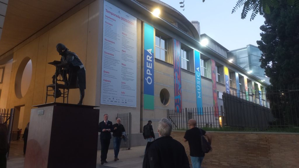 Norma, Bellini, Maestranza, foso