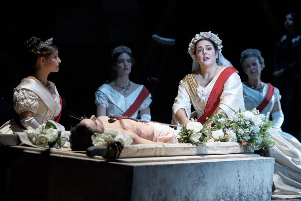 Maestranza, Norma, Bellini, foso