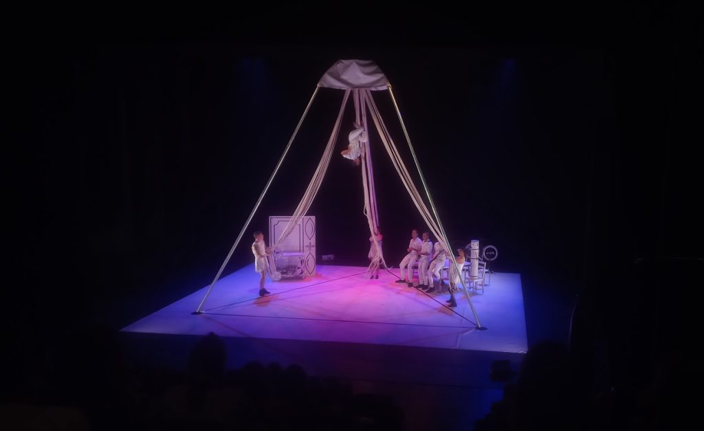 Trazos, aire, Truca Circus