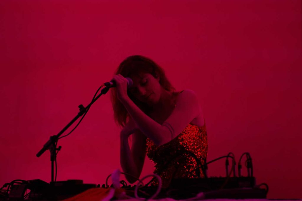 Mecánica, Luz Arcas, Le Parody, baile