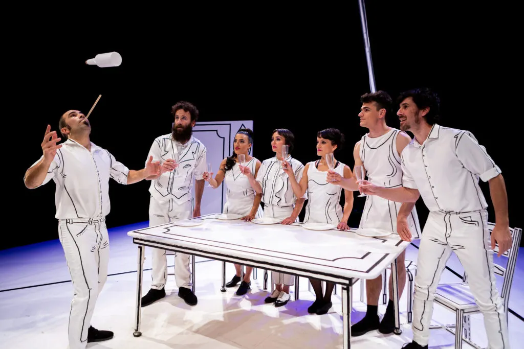 Trazos, aire, Truca Circus