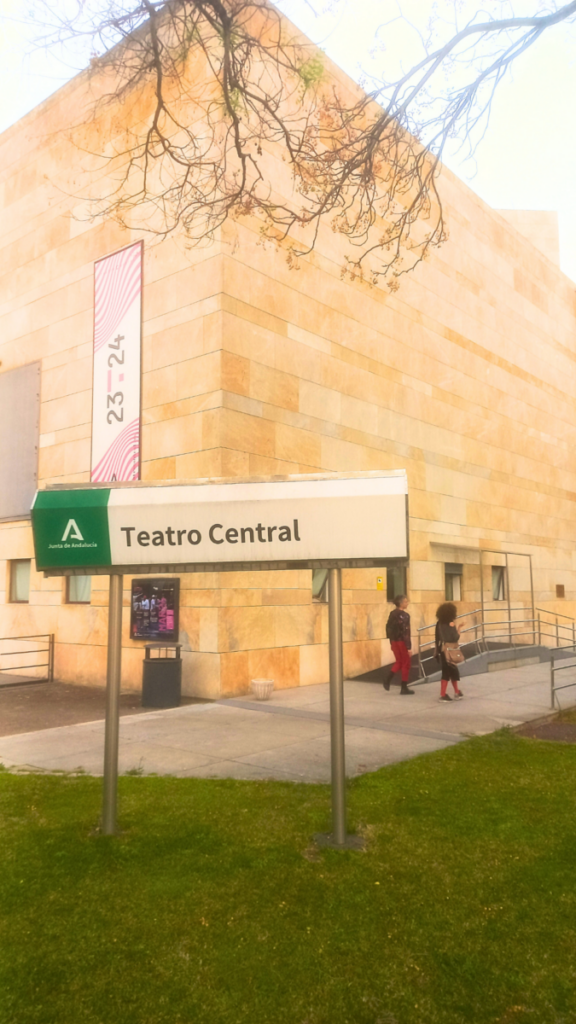 EIDÔLON – Aristófocles eterno, crónicas literarias de Alberto Revidiego para cubrir las Artes Escénicas de Sevilla.