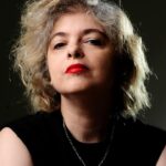 Un lugar soleado para gente sombría, de Mariana Enríquez Un lugar soleado para gente sombría