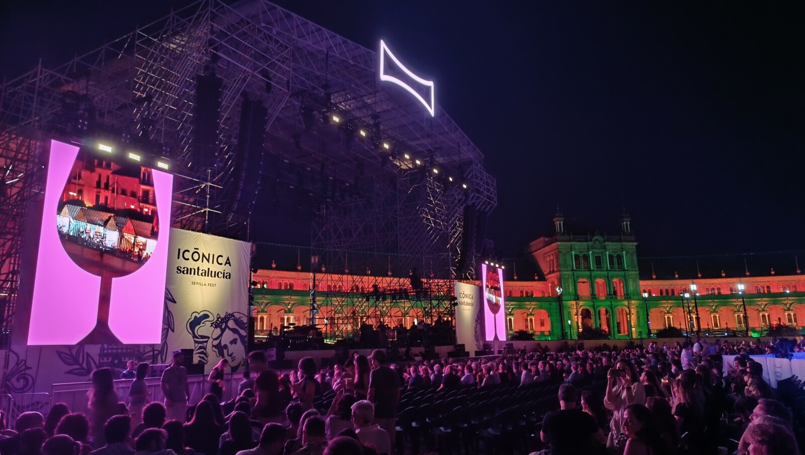 Jamie Cullum, Icónica, Sevilla, Música, Jazz, abanico, Partitura para el Fuego, trickster