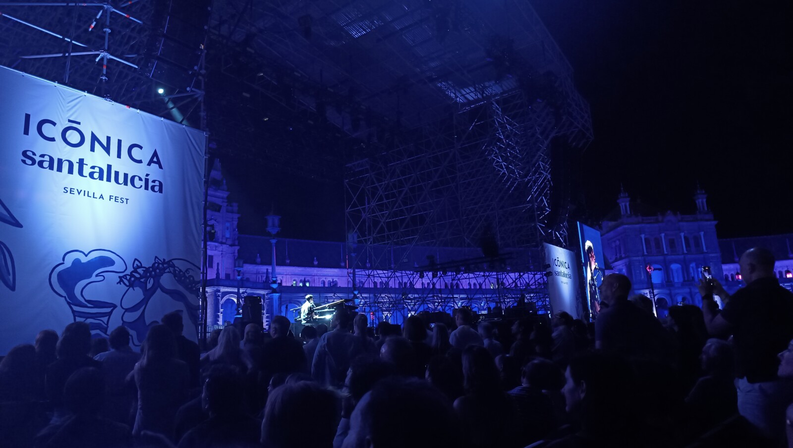 Jamie Cullum, Icónica, Sevilla, Música, Jazz, abanico, Partitura para el Fuego, trickster