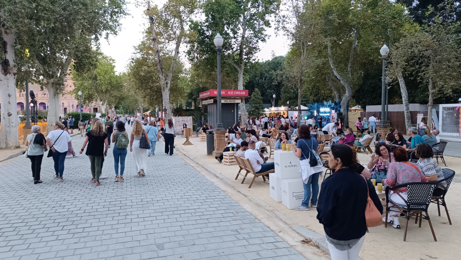 Rozalén, Tormenta, Abrazo, Icónica, Sevilla, Música, Partitura para el Fuego, trickster