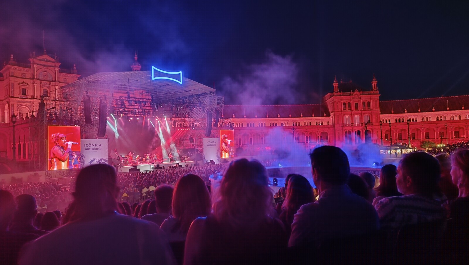 Rozalén, Tormenta, Abrazo, Icónica, Sevilla, Música, Partitura para el Fuego, trickster