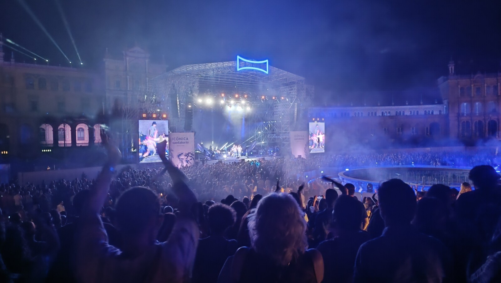 Rozalén, Tormenta, Abrazo, Icónica, Sevilla, Música, Partitura para el Fuego, trickster