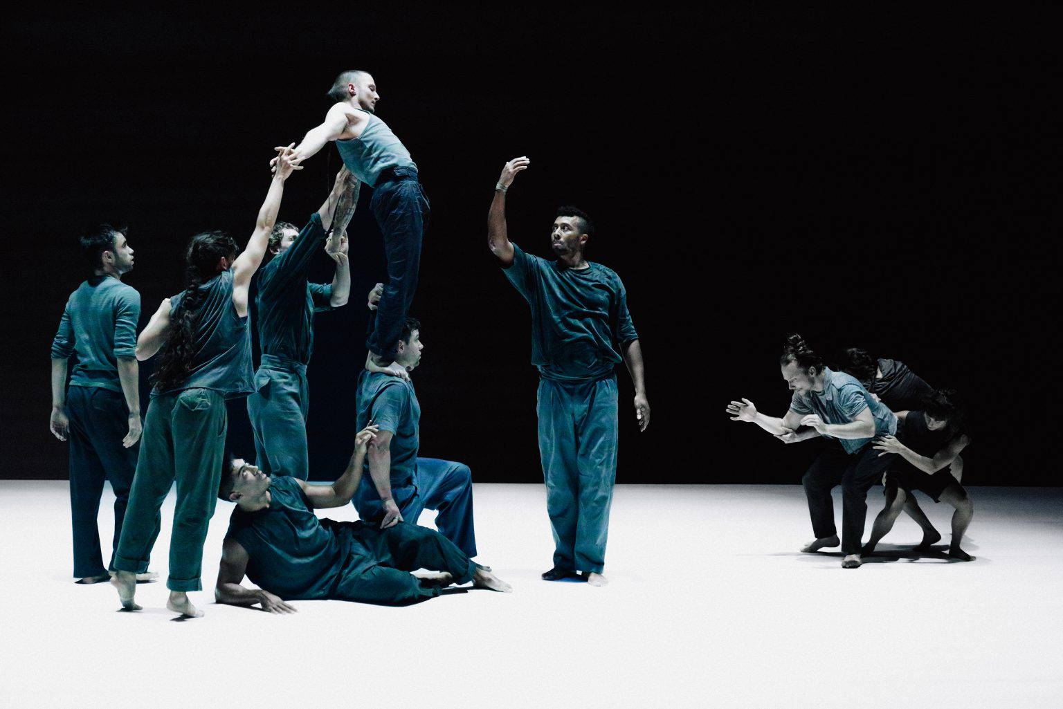Rachid ouramdane, compagnie de chaillot, aire, teatro central, danza