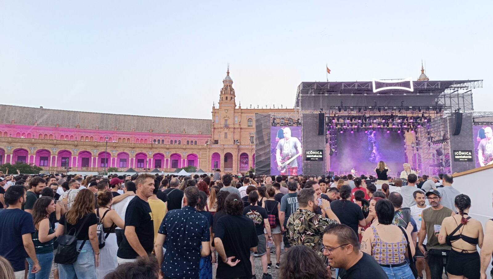 LA RAÍZ, O'FUNK'ILLO, REINCIDENTES, Icónica, Sevilla, Música, rock, Partitura para el Fuego, trickster