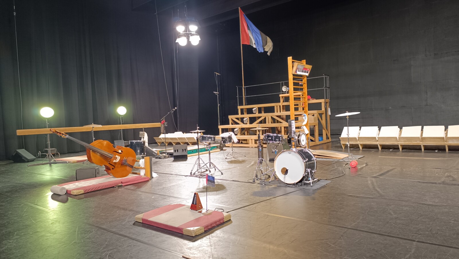 Tempo, One Song, Miet Warlop, Alberto Revidiego, Teatro Clásico, EIDÔLON, Aristófocles eterno, Teatro Central