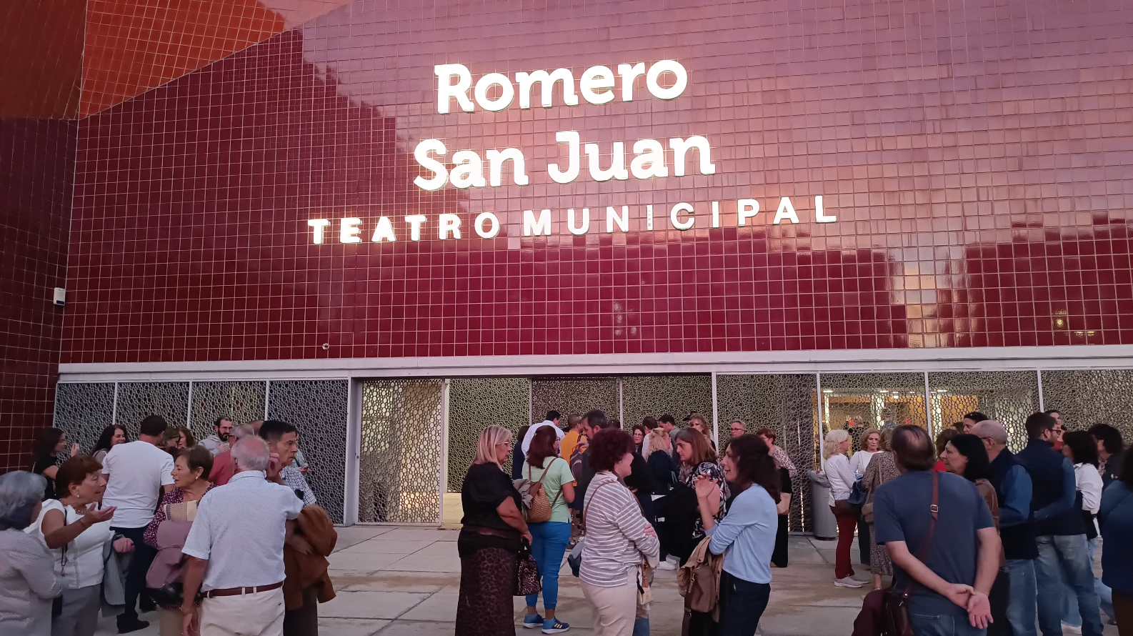 Bernardo Rivera, Qué jArte, Yolanda Fernández, Teatro ROMERO SAN JUAN, Alberto Revidiego, EIDÔLON, Aristófocles eterno
